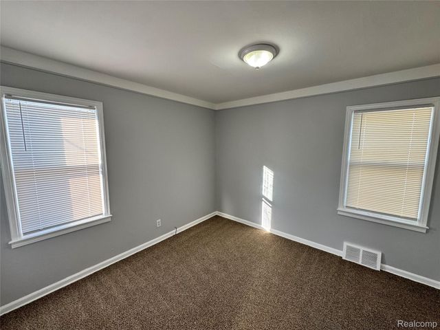 437 Mayflower Avenue, Lincoln Park, MI 48146