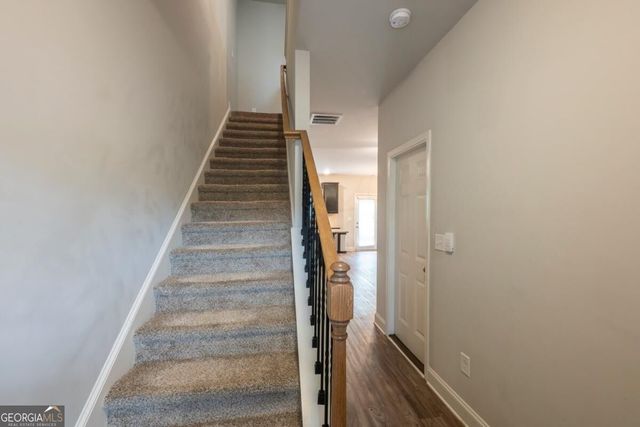 6220 Trickle Bend, Atlanta, GA 30349