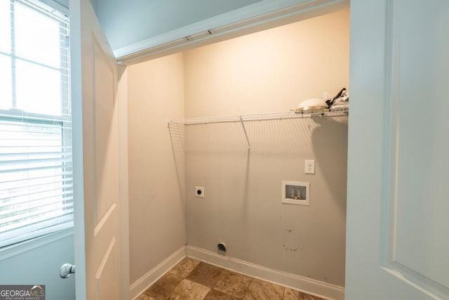 6220 Trickle Bend, Atlanta, GA 30349