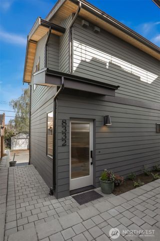 8332 24th Avenue NW, Seattle, WA 98117