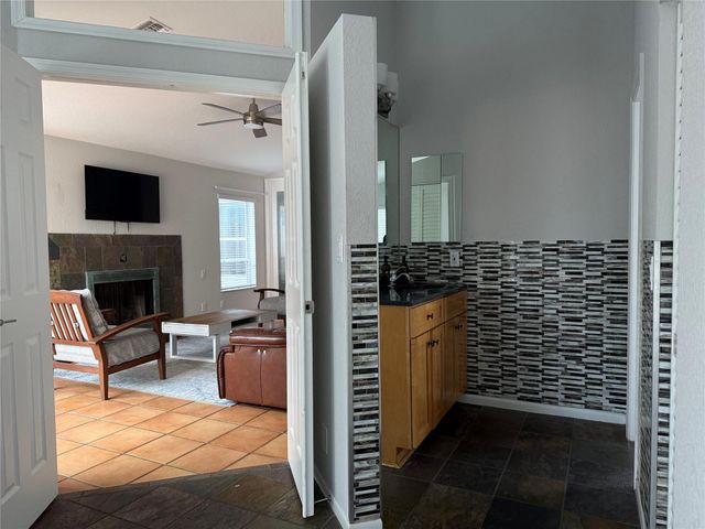 607 SW 15TH Street, Fort Lauderdale, FL 33315