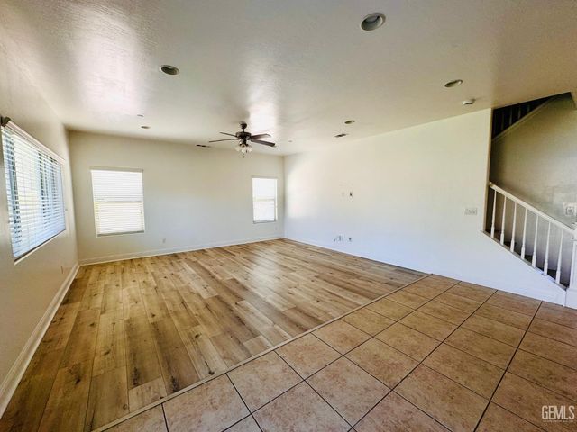 9506 Liberty Island Drive, Bakersfield, CA 93311