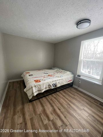 1743 Maisonette Drive, Lansing, MI 48911