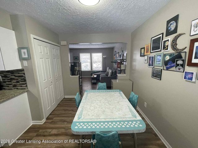 1743 Maisonette Drive, Lansing, MI 48911