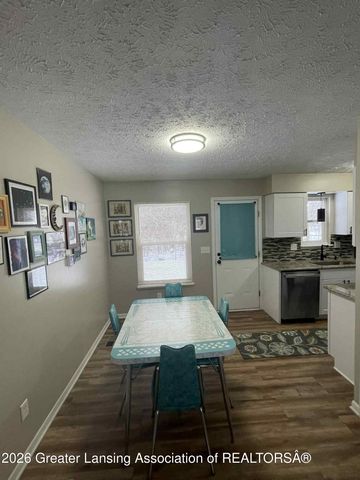 1743 Maisonette Drive, Lansing, MI 48911