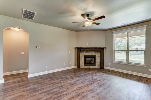 9944 SW 21st Street, Yukon, OK 73099