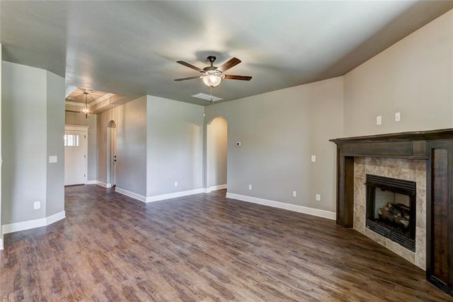 9944 SW 21st Street, Yukon, OK 73099