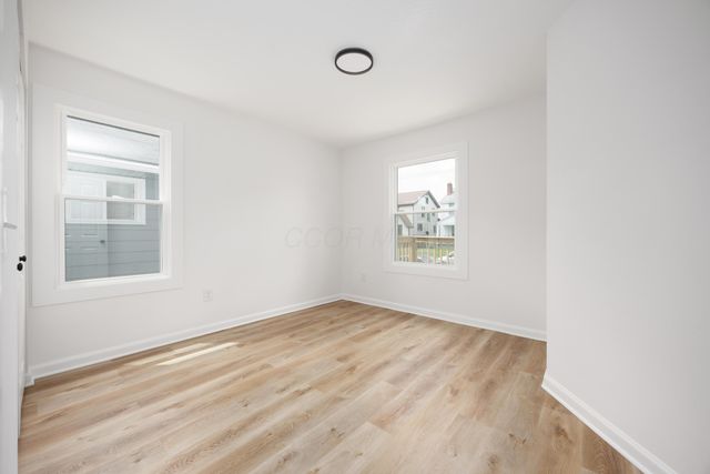 727 E Mithoff Street, Columbus, OH 43206