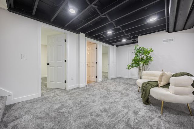 727 E Mithoff Street, Columbus, OH 43206