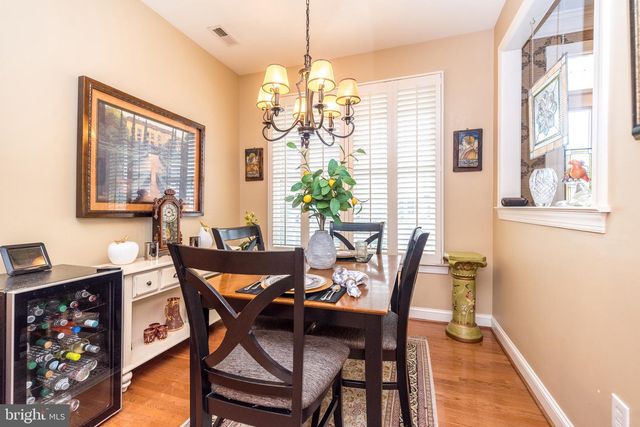 100 REAGAN DR, Sellersville, PA 18960