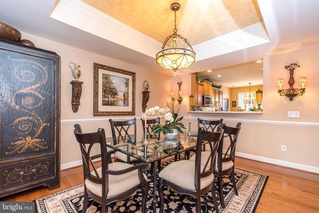 100 REAGAN DR, Sellersville, PA 18960