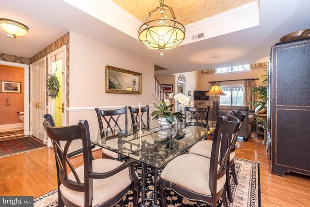 100 REAGAN DR, Sellersville, PA 18960