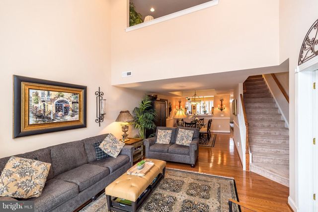 100 REAGAN DR, Sellersville, PA 18960