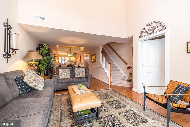 100 REAGAN DR, Sellersville, PA 18960