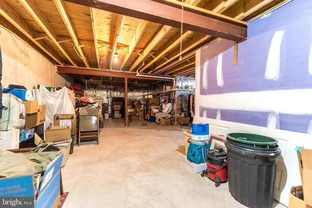 100 REAGAN DR, Sellersville, PA 18960