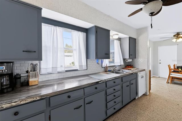 11365 81ST AVENUE, Seminole, FL 33772