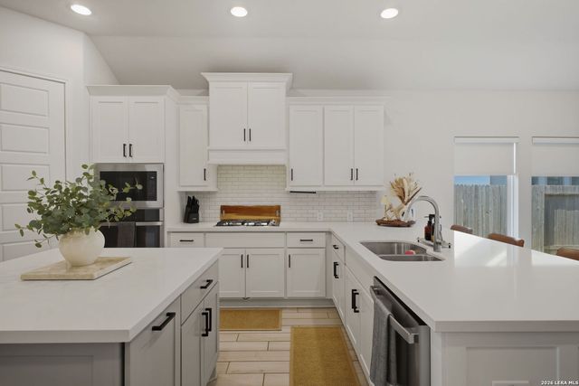 1920 Highland, Seguin, TX 78155