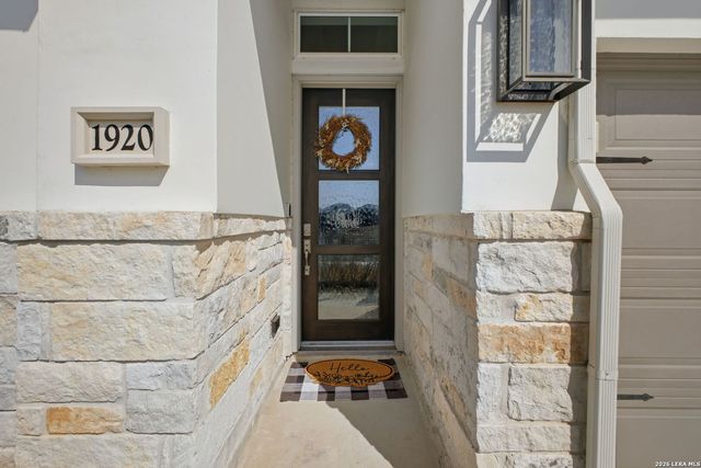 1920 Highland, Seguin, TX 78155