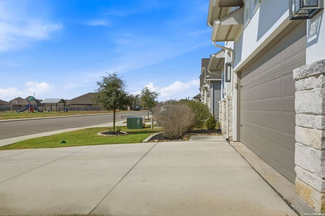 1920 Highland, Seguin, TX 78155