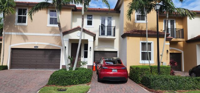 6960 Long Pine Circle, Coconut Creek, FL 33073