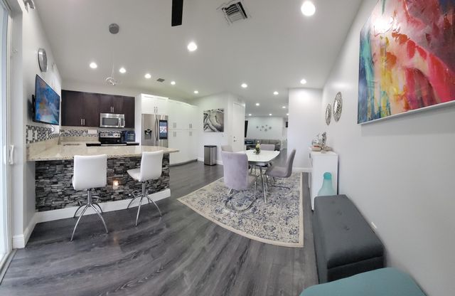 6960 Long Pine Circle, Coconut Creek, FL 33073