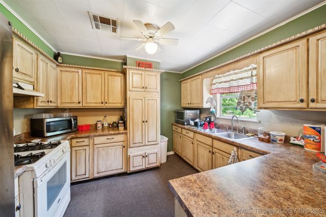 19071 E Highway 28A Highway, Chelsea, OK 74017