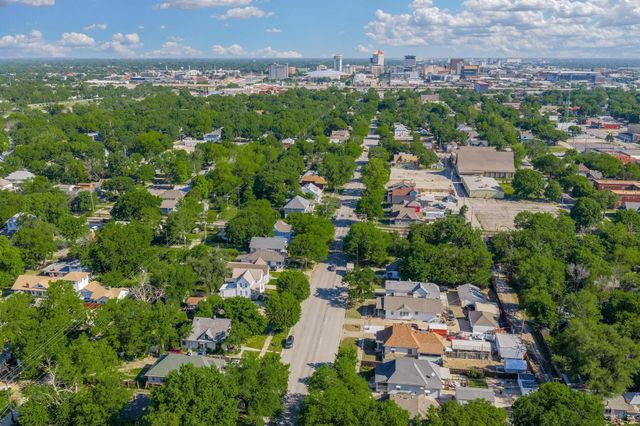 1323 S Main St, Wichita, KS 67213