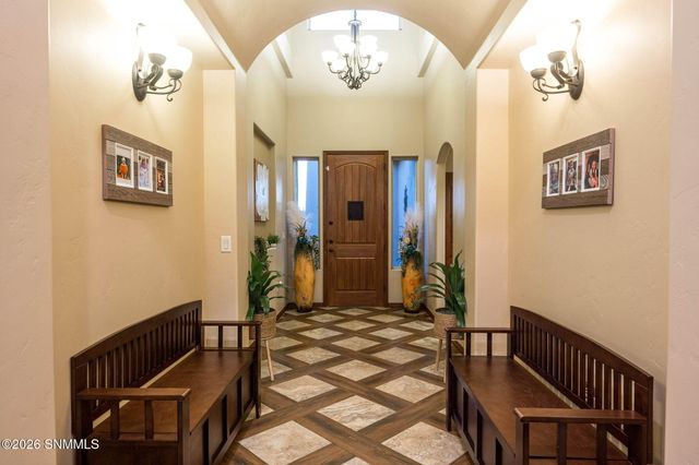 5677 Calle De Paradise, Las Cruces, NM 88011