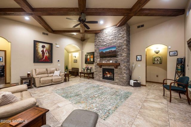 5677 Calle De Paradise, Las Cruces, NM 88011