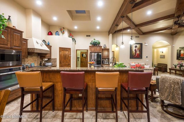 5677 Calle De Paradise, Las Cruces, NM 88011