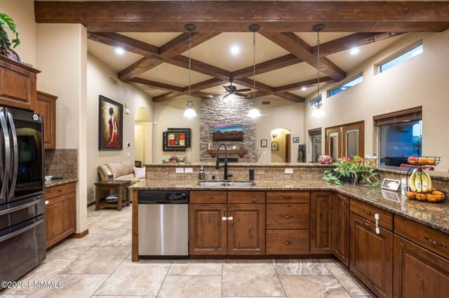 5677 Calle De Paradise, Las Cruces, NM 88011