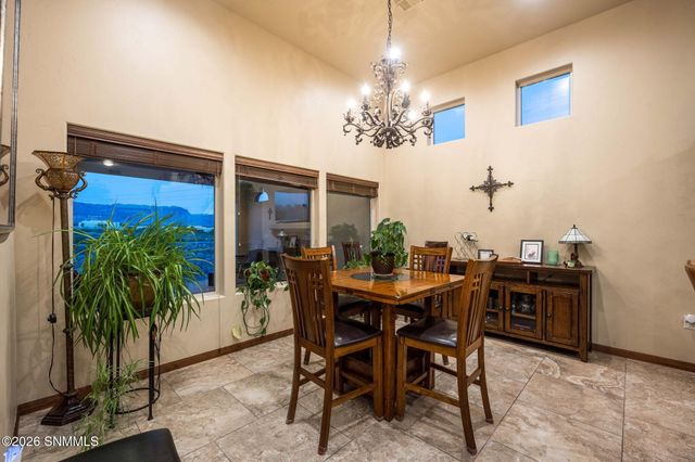 5677 Calle De Paradise, Las Cruces, NM 88011