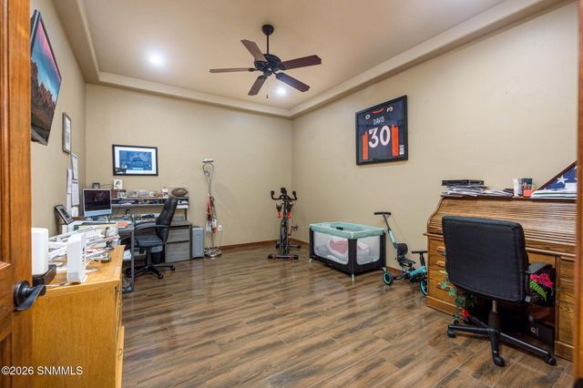 5677 Calle De Paradise, Las Cruces, NM 88011