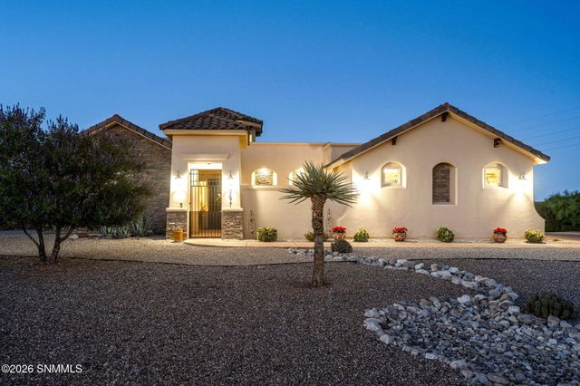 5677 Calle De Paradise, Las Cruces, NM 88011