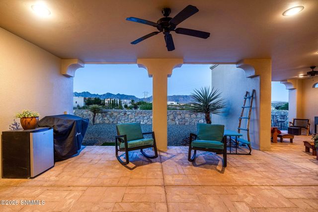 5677 Calle De Paradise, Las Cruces, NM 88011