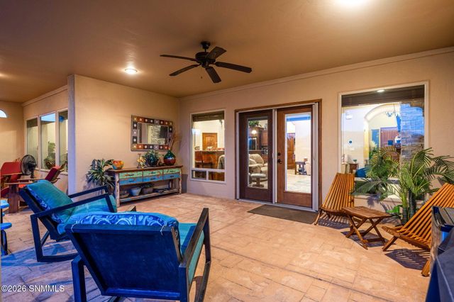 5677 Calle De Paradise, Las Cruces, NM 88011