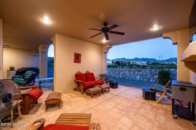 5677 Calle De Paradise, Las Cruces, NM 88011