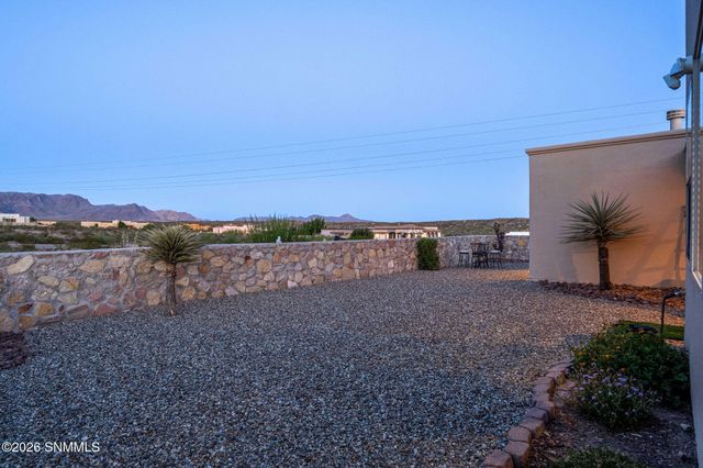 5677 Calle De Paradise, Las Cruces, NM 88011