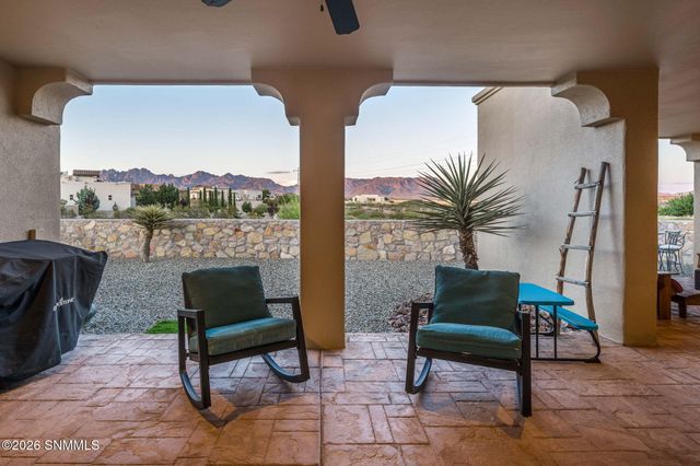 5677 Calle De Paradise, Las Cruces, NM 88011