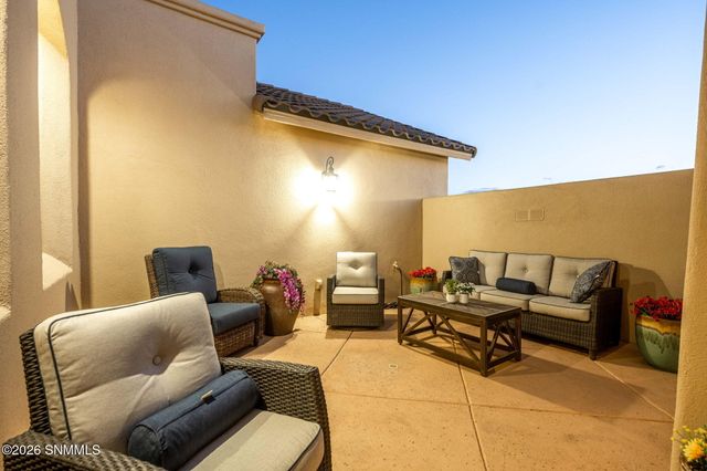 5677 Calle De Paradise, Las Cruces, NM 88011