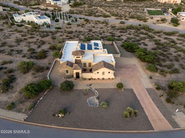 5677 Calle De Paradise, Las Cruces, NM 88011