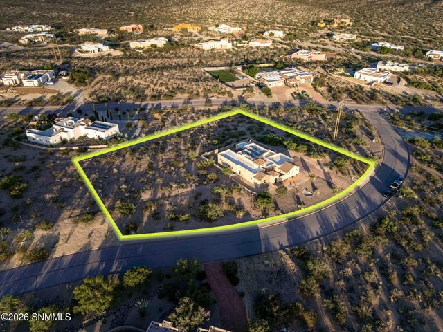 5677 Calle De Paradise, Las Cruces, NM 88011