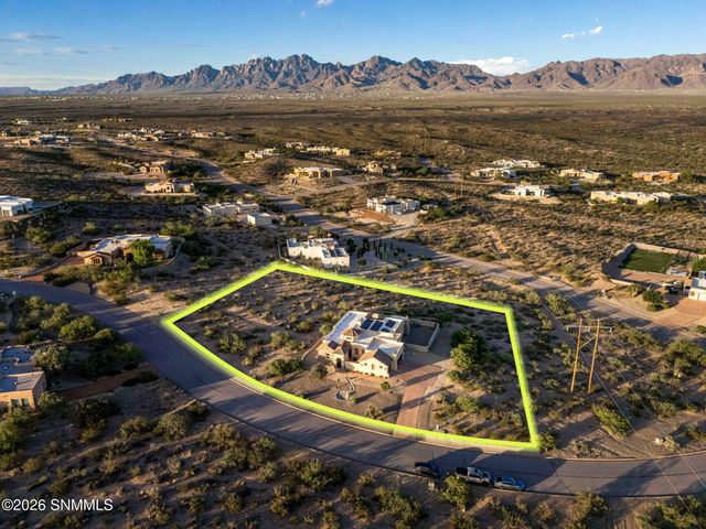 5677 Calle De Paradise, Las Cruces, NM 88011