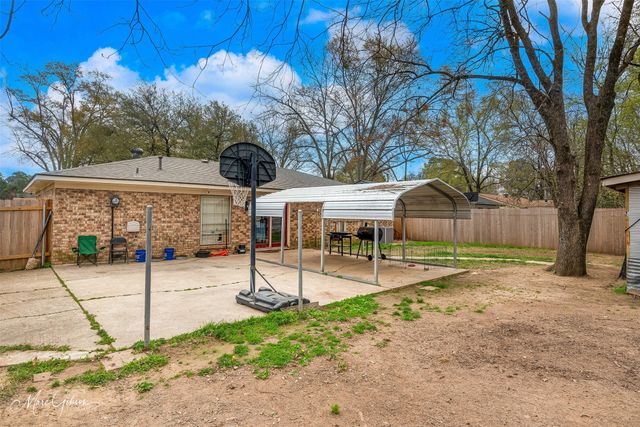 9000 Lone Oak Drive, Shreveport, LA 71118