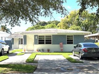3652 3654 SW 22nd Ter, Miami, FL 33145