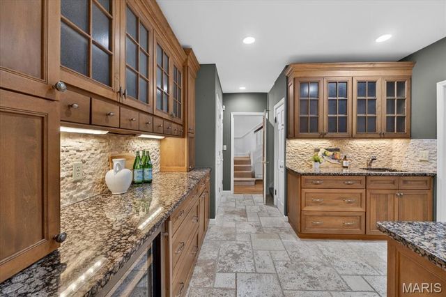 405 W Swon Avenue, Webster Groves, MO 63119