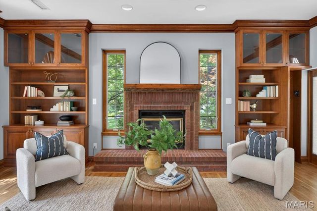 405 W Swon Avenue, Webster Groves, MO 63119