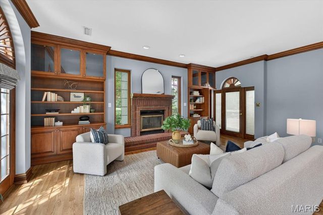 405 W Swon Avenue, Webster Groves, MO 63119