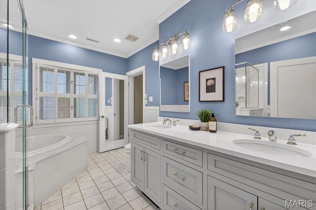 405 W Swon Avenue, Webster Groves, MO 63119