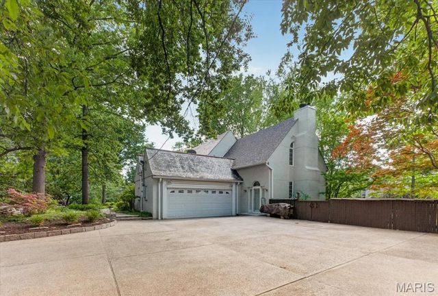405 W Swon Avenue, Webster Groves, MO 63119